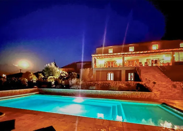 Cozy In Stjean-de-minervois * Saint-Jean-de-Minervois