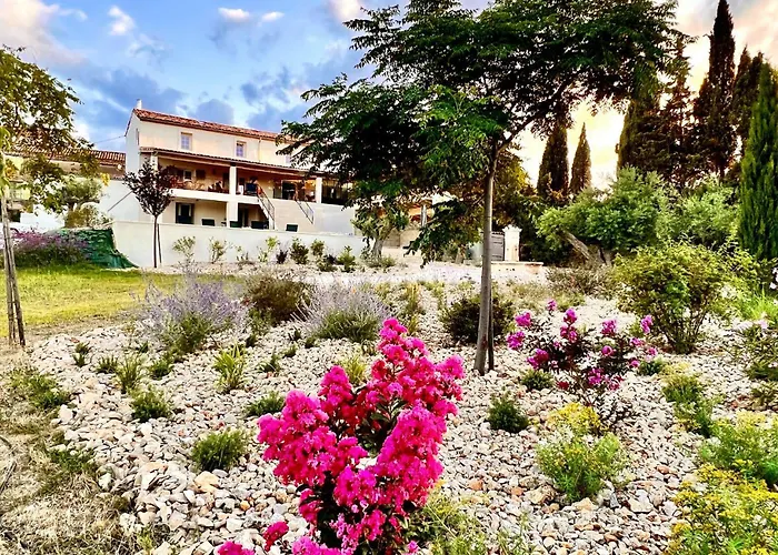 Cozy In Stjean-de-minervois Ferienhaus